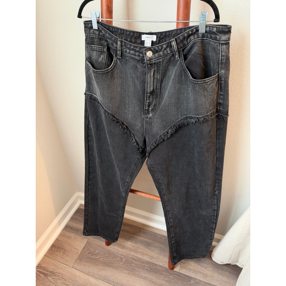 Forever 21 Womens Frayed Panel Straight Leg Jeans Black Wash Size 34